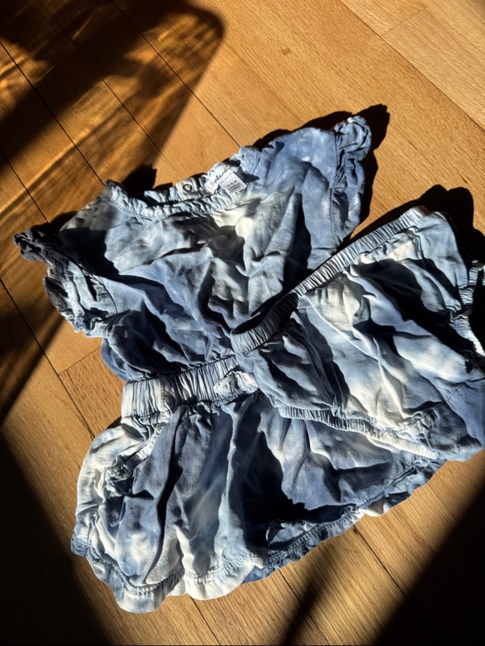Splendid Baby Tie-Dye Set (3–6M) – Ruffle Top & Bloomers